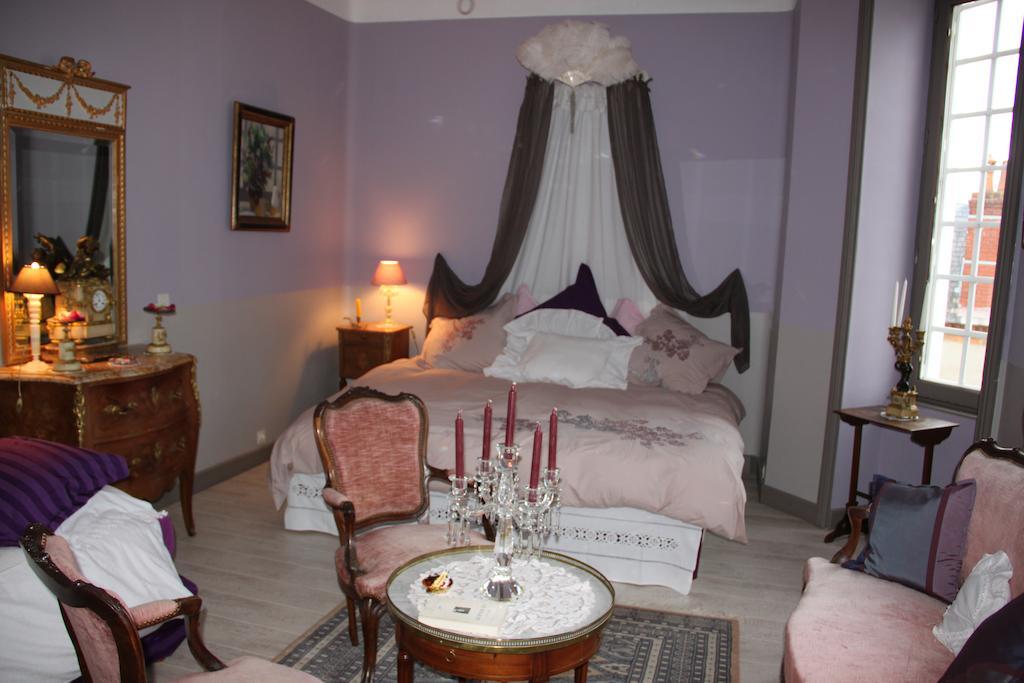 Le Petit Château Tiffauges Cameră foto