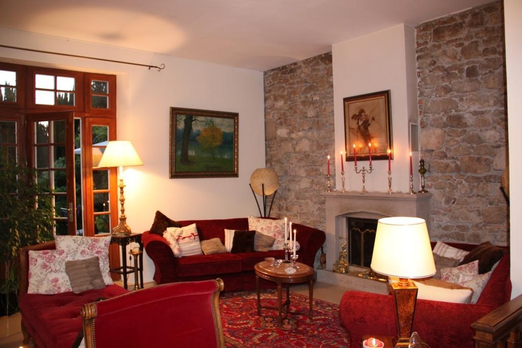 Le Petit Château Tiffauges Exterior foto
